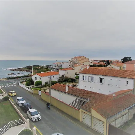 Apartment Avec Piscine, Parking Et Balcon Aux Sables-d'olonne - Fr-1-197-380 Les Sables-d'Olonne