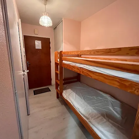 Apartment Avec Piscine, Parking Et Balcon Aux Sables-d'olonne - Fr-1-197-380