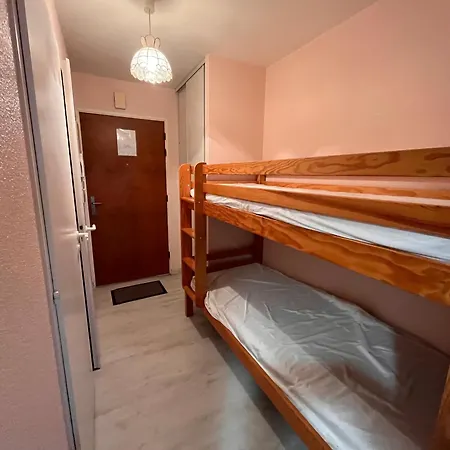 Avec Piscine, Parking Et Balcon Aux Sables-d'olonne - Fr-1-197-380 Apartment